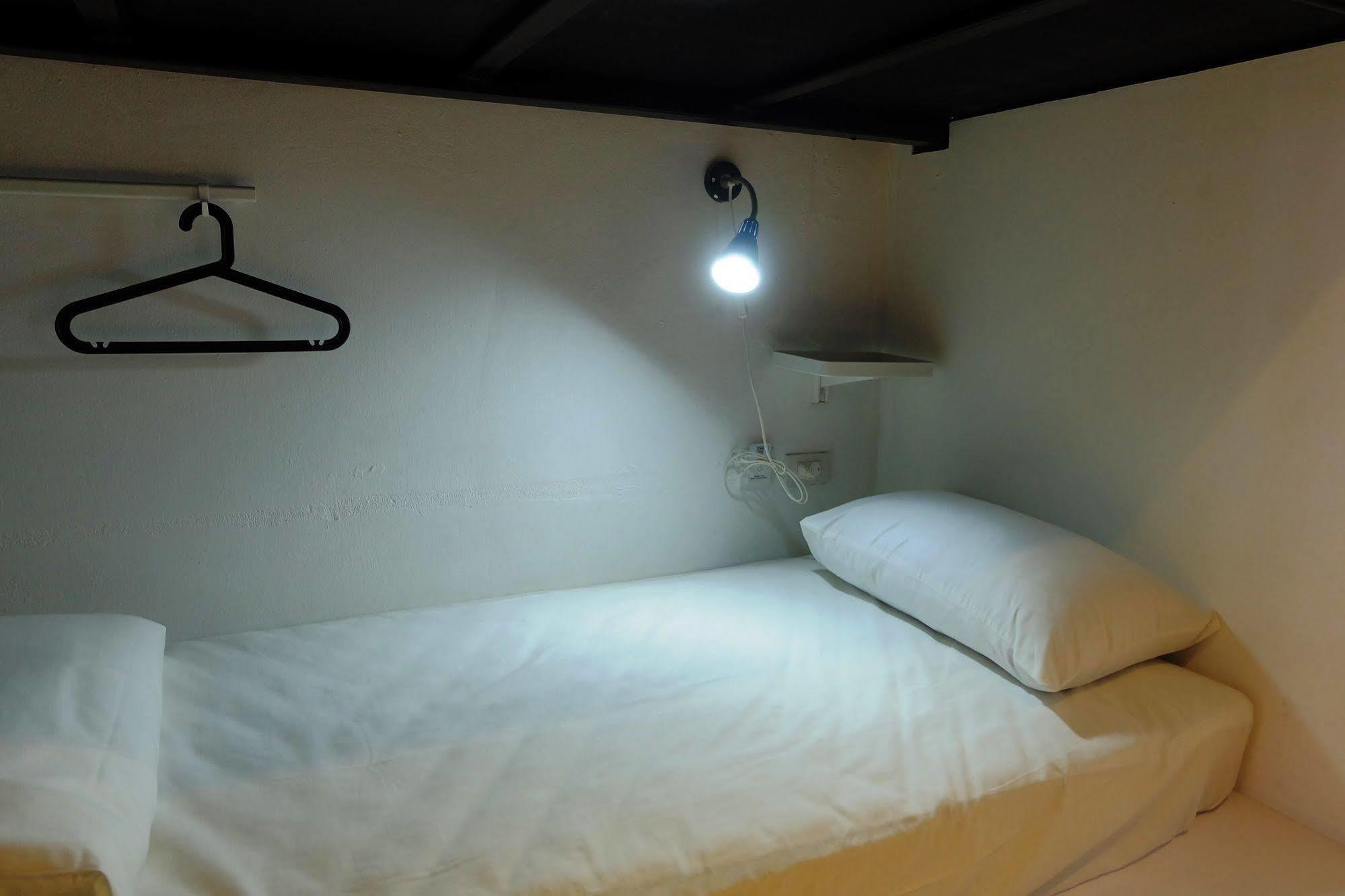 Seek Sleep Hostel بانكوك المظهر الخارجي الصورة