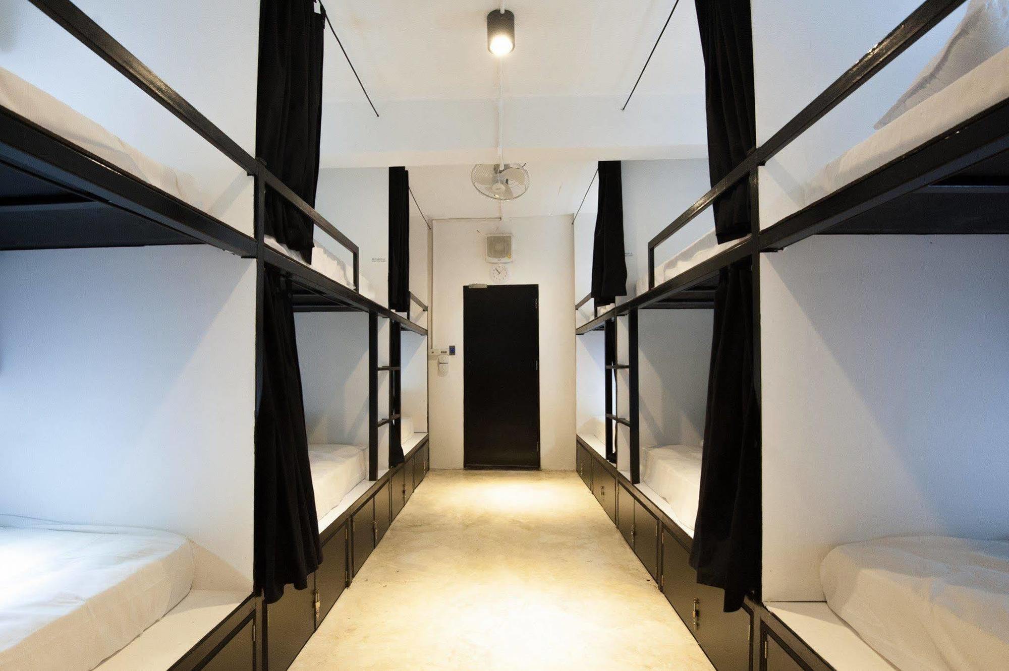 Seek Sleep Hostel بانكوك المظهر الخارجي الصورة